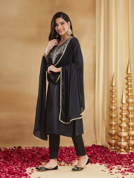 Women's Embroidered Rayon Slub Kurta With Pant & Chinon Dupatta Set