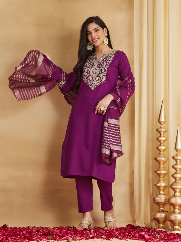 Women's Embroidered Viscose Rayon Kurta With Pant & Chanderi Jacquard Dupatta Set