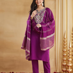 Women's Embroidered Viscose Rayon Kurta With Pant & Chanderi Jacquard Dupatta Set