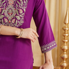 Women's Embroidered Viscose Rayon Kurta With Pant & Chanderi Jacquard Dupatta Set