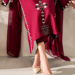 Women's Chanderi Silk Embroidered Kurta Pant Set With Chinnon Dupatta