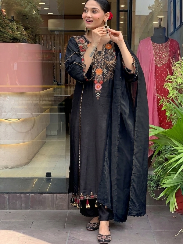 Women's P.V. Chanderi Embroidered Kurta Pant & Dupatta Set