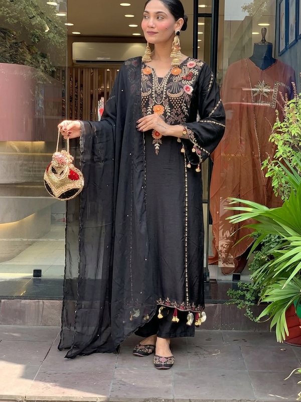 Women's P.V. Chanderi Embroidered Kurta Pant & Dupatta Set