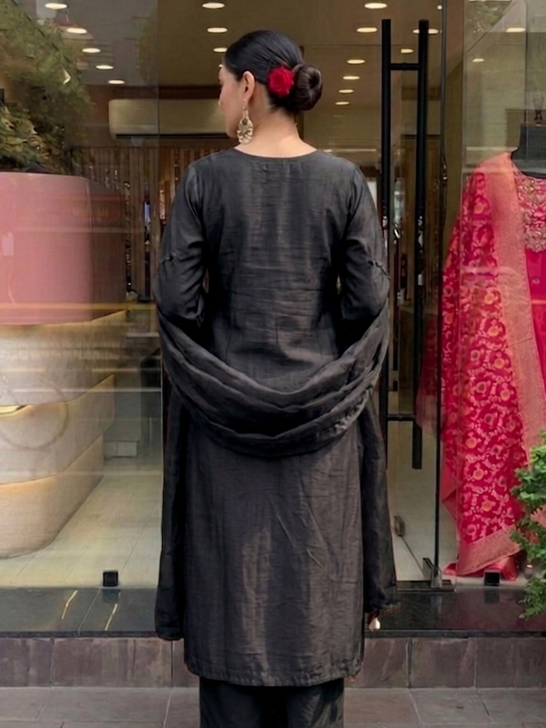 Women's P.V. Chanderi Embroidered Kurta Pant & Dupatta Set