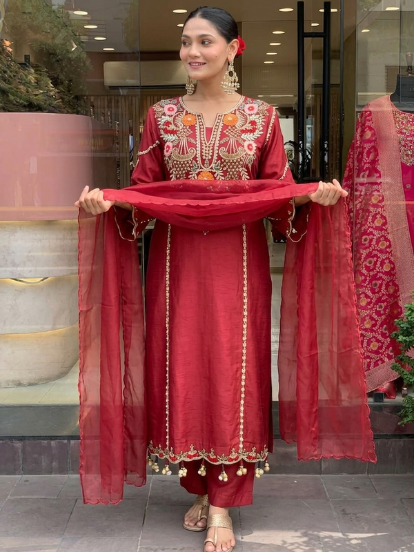 Women's P.V. Chanderi Embroidered Kurta Pant & Dupatta Set