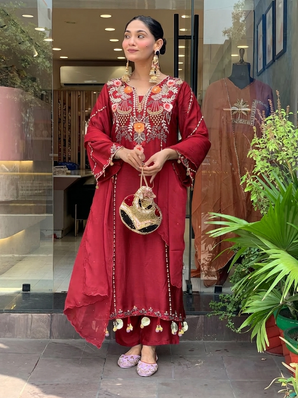 Women's P.V. Chanderi Embroidered Kurta Pant & Dupatta Set