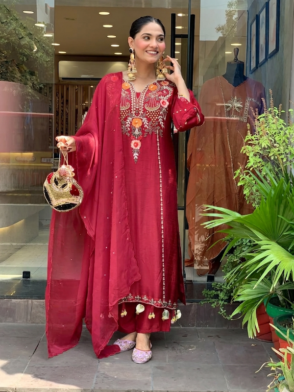 Women's P.V. Chanderi Embroidered Kurta Pant & Dupatta Set