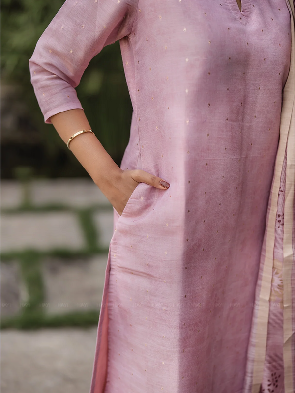 Women’s Jacquard Butti Kurti With Printed Cotton Chex Dupatta Set