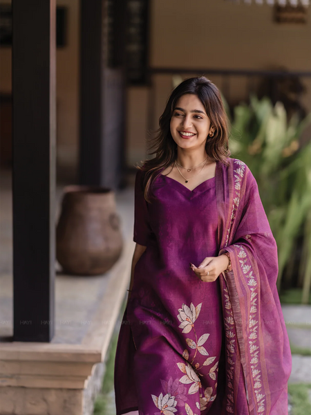 Women’s Printed Straight Kurti with Dupatta