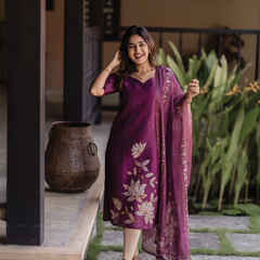 Women’s Printed Straight Kurti with Dupatta