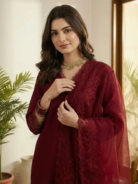 Premium Silk Blend Ethnic Suit Set With Organza Dupatta