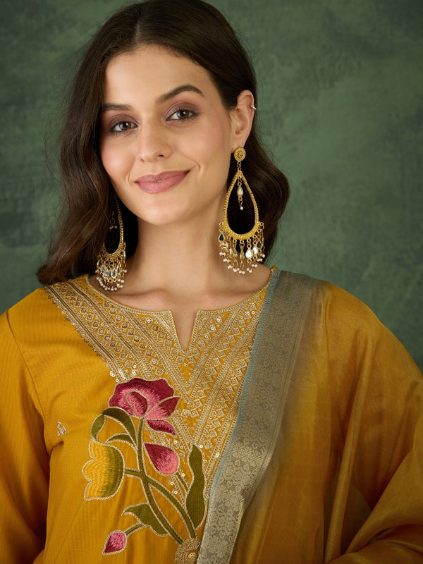 Women's Rayon Embroidered Straight Kurta Pant & Organza Dupatta Set
