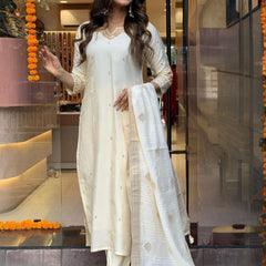 Women’s Viscose Chanderi Embroidered Straight Kurta With Bottom & Jacquard Dupatta Set