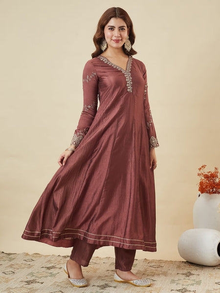 Women's Silk Straight Kurta Pant Set With Matching Silk Dupatta