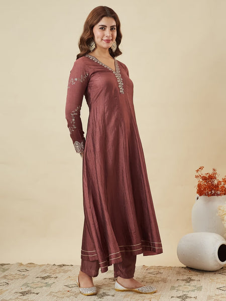Women's Silk Straight Kurta Pant Set With Matching Silk Dupatta