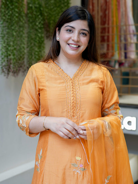 Women's Muslin Embroidered Kurta with Pant & Organza Dupatta Set