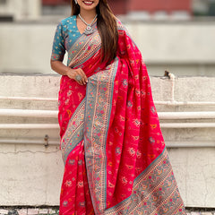 Woven Design Zari Patola Silk Saree With Blouse Piece
