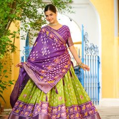 Women's Heavy Lichi Jacquard Lehenga Choli with Printed Dupatta