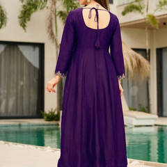 Women's Embroidered Vichitra Straight Kurta With Pant & Dupatta Set