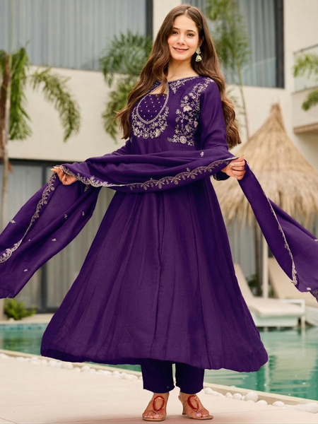 Women's Embroidered Vichitra Straight Kurta With Pant & Dupatta Set