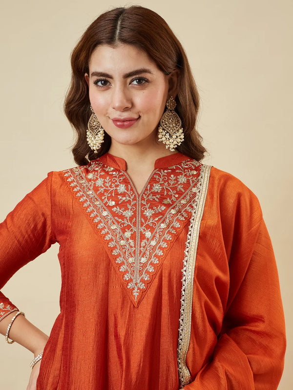 Women's Vichitra Silk Kurta Pant Set With Vichitra Silk Dupatta