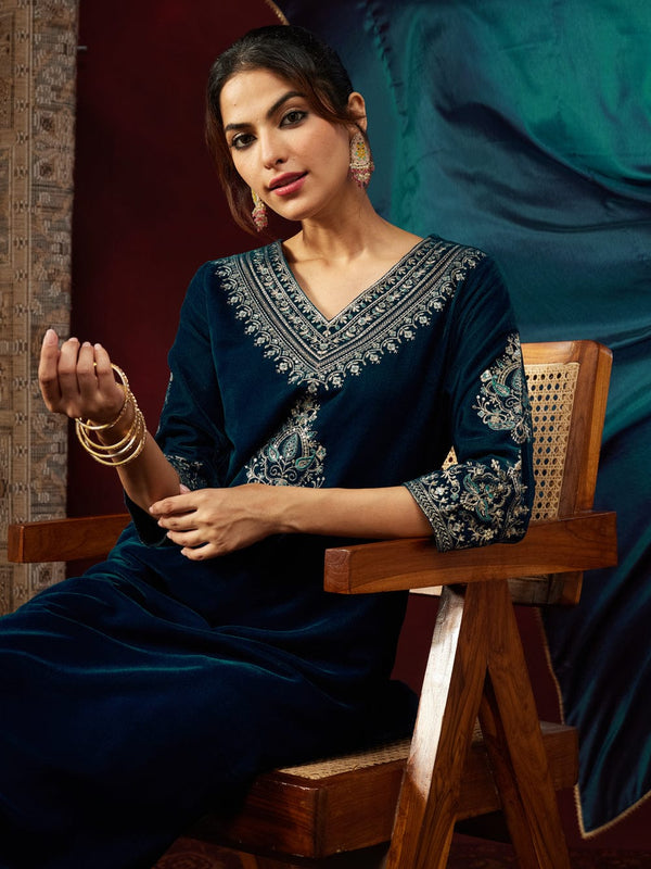 Women's Heavy Velvet Embroidered Kurta Pant & Chinnon Silk Dupatta Set