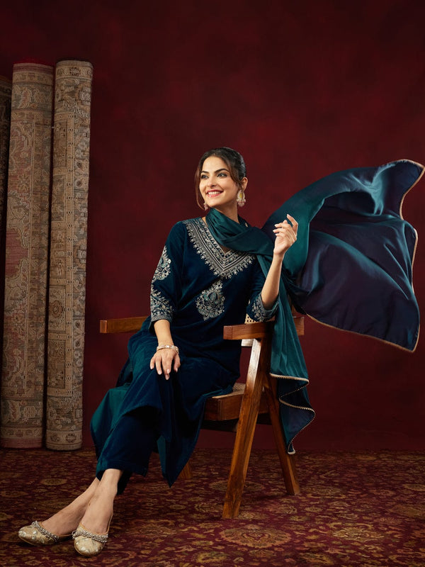 Women's Heavy Velvet Embroidered Kurta Pant & Chinnon Silk Dupatta Set