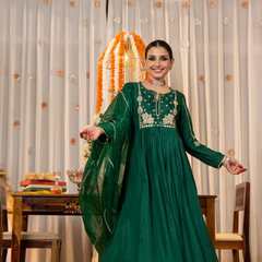 Women's Chanderi Silk Embroidered Kurta Pant & Organza Dupatta Set