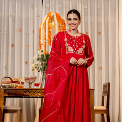 Women's Chanderi Silk Embroidered Kurta Pant & Organza Dupatta Set