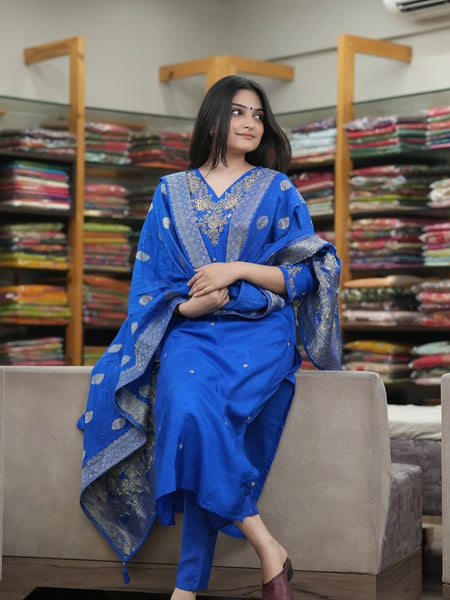Silk Blend Kurta Set With Zcard Dupatta