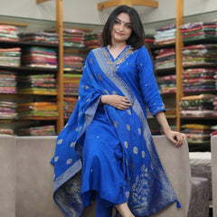 Silk Blend Kurta Set With Zcard Dupatta