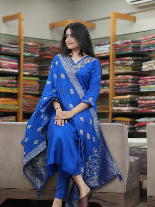 Silk Blend Kurta Set With Zcard Dupatta