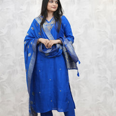 Silk Blend Kurta Set With Zcard Dupatta