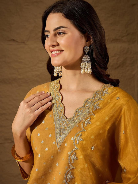 Women's Chanderi Silk Kurta Pant Set With Organza Dupatta