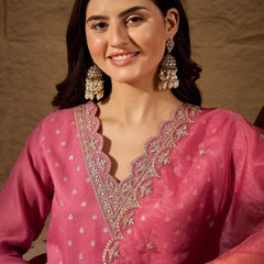 Women's Chanderi Silk Kurta Pant Set With Organza Dupatta
