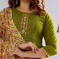 Women's Muslin Cotton Embroidered Kurta Pant & Chanderi Cotton Dupatta Set