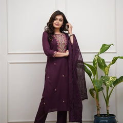 Women's Rayon Slub Embroidered Kurta Pant & Chanderi Cotton Dupatta Set