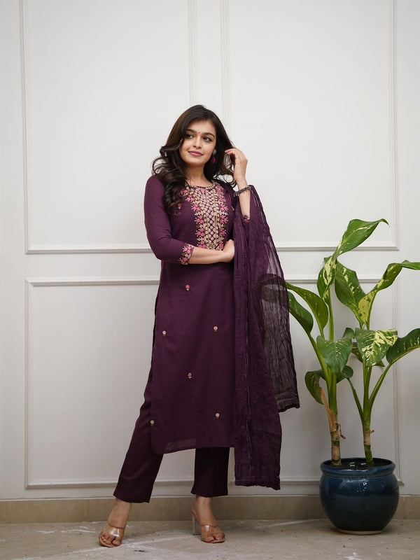 Women's Rayon Slub Embroidered Kurta Pant & Chanderi Cotton Dupatta Set