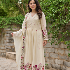 Women's Chanderi Silk Embroidered & Handworked Kurta Pant Set With Chanderi Dupatta