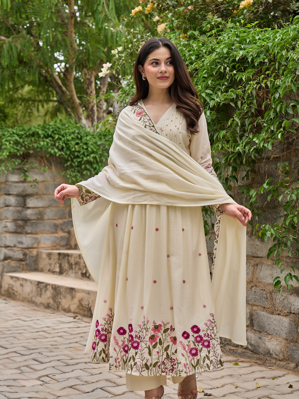 Women's Chanderi Silk Embroidered & Handworked Kurta Pant Set With Chanderi Dupatta