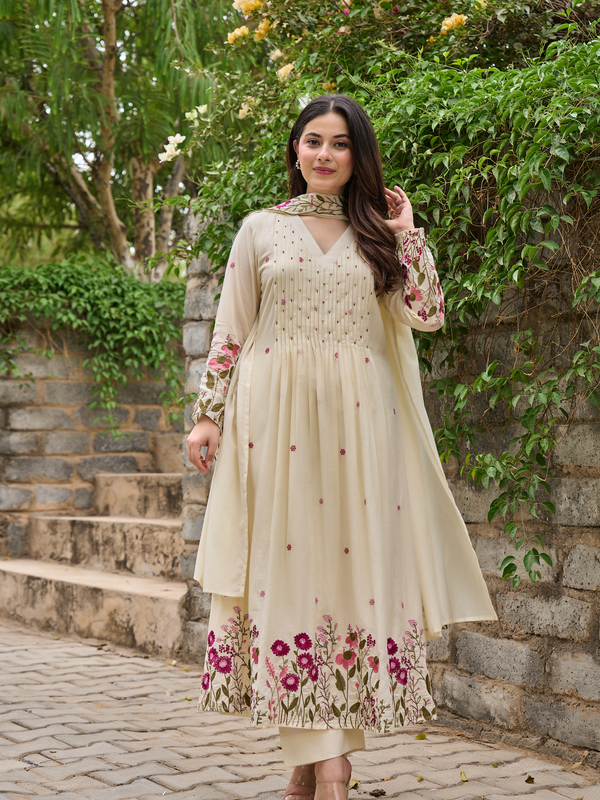 Women's Chanderi Silk Embroidered & Handworked Kurta Pant Set With Chanderi Dupatta