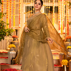 Women's Chanderi Silk Embroidered Kurta Pant Set With Organza Dupatta