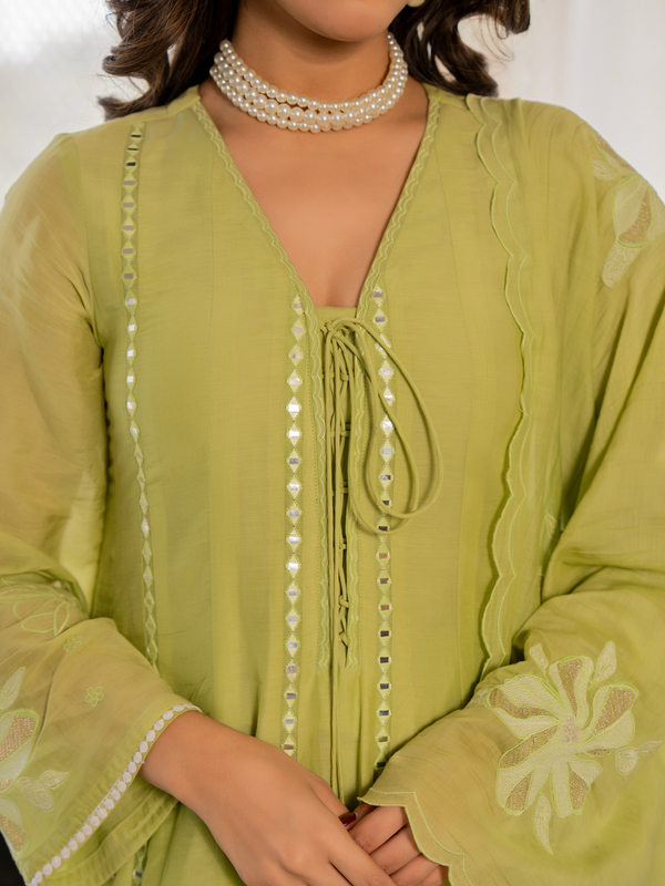 Women's Chanderi Silk Embroidered Straight Kurta Pant Set With Chanderi Dupatta