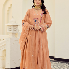 Women's Chanderi Silk Embroidered Straight Kurta Pant Set With Chanderi Dupatta