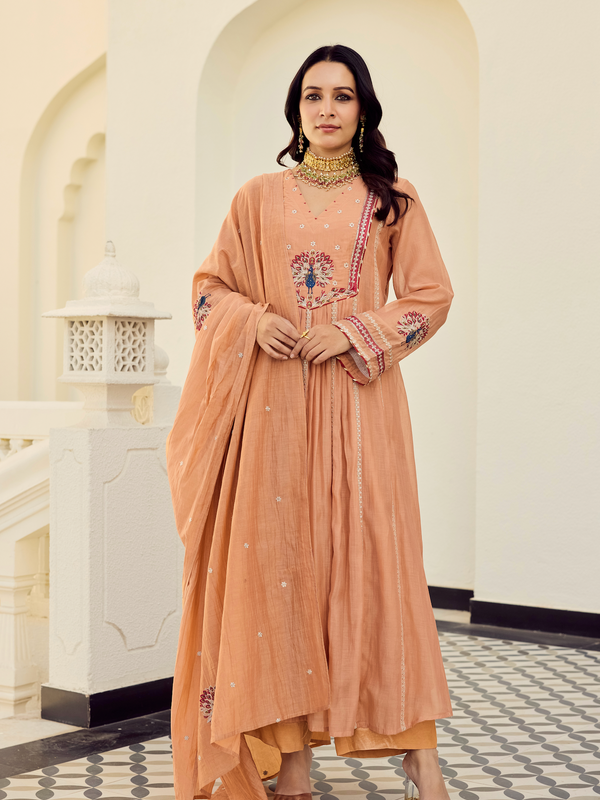 Women's Chanderi Silk Embroidered Straight Kurta Pant Set With Chanderi Dupatta
