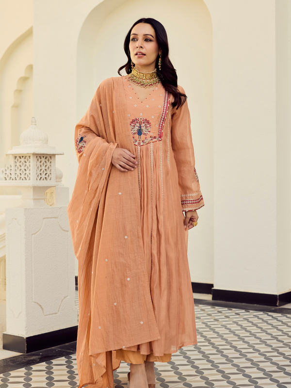 Women's Chanderi Silk Embroidered Straight Kurta Pant Set With Chanderi Dupatta