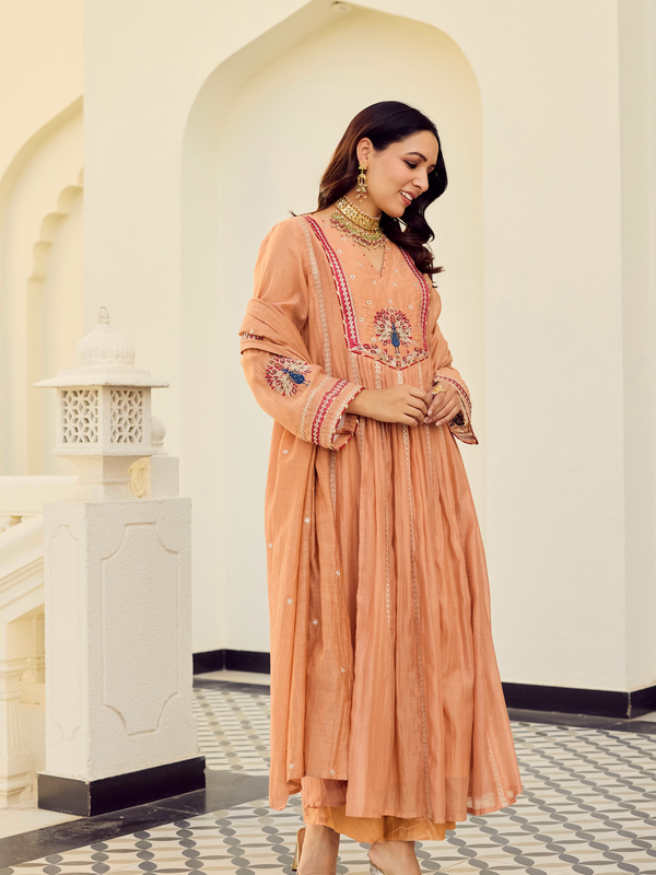 Women's Chanderi Silk Embroidered Straight Kurta Pant Set With Chanderi Dupatta