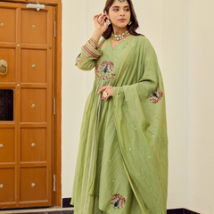 Women's Chanderi Silk Embroidered Straight Kurta Pant Set With Chanderi Dupatta