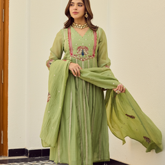 Women's Chanderi Silk Embroidered Straight Kurta Pant Set With Chanderi Dupatta