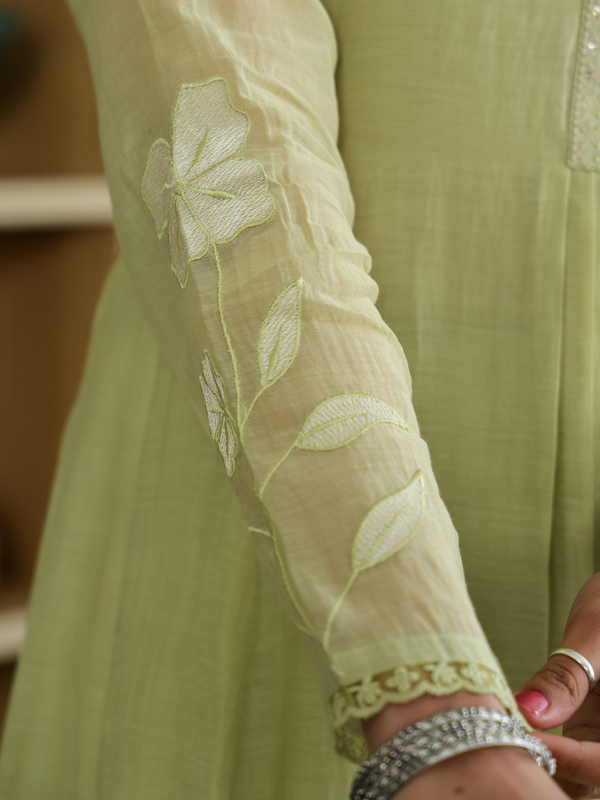 Women's Embroidered Chanderi Silk Kurta with Pant & Chanderi Dupatta Set